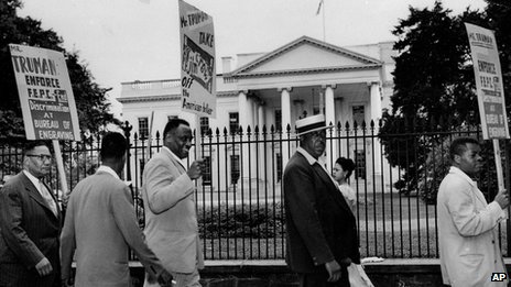Robeson [third from left] picketed in front of the White House in 1949 to "end discrimination at the Bureau of Engraving"